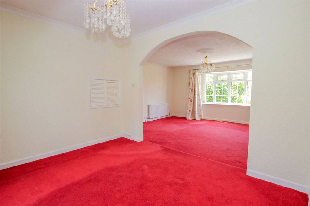 Property photo 3 of 23 Picture No. 32