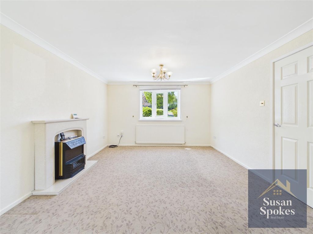 Property photo 3 of 39 Cam01858G0-Pr0254-Still013.Jpg
