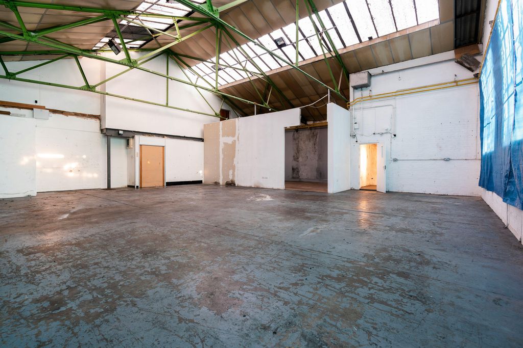 Property photo 1 of 12 P04.Jpg