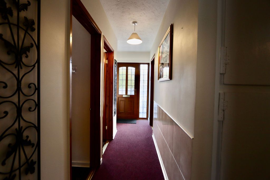 Additional image 9 of 3 bed detached bungalow for salePark Road, Newbridge NP11