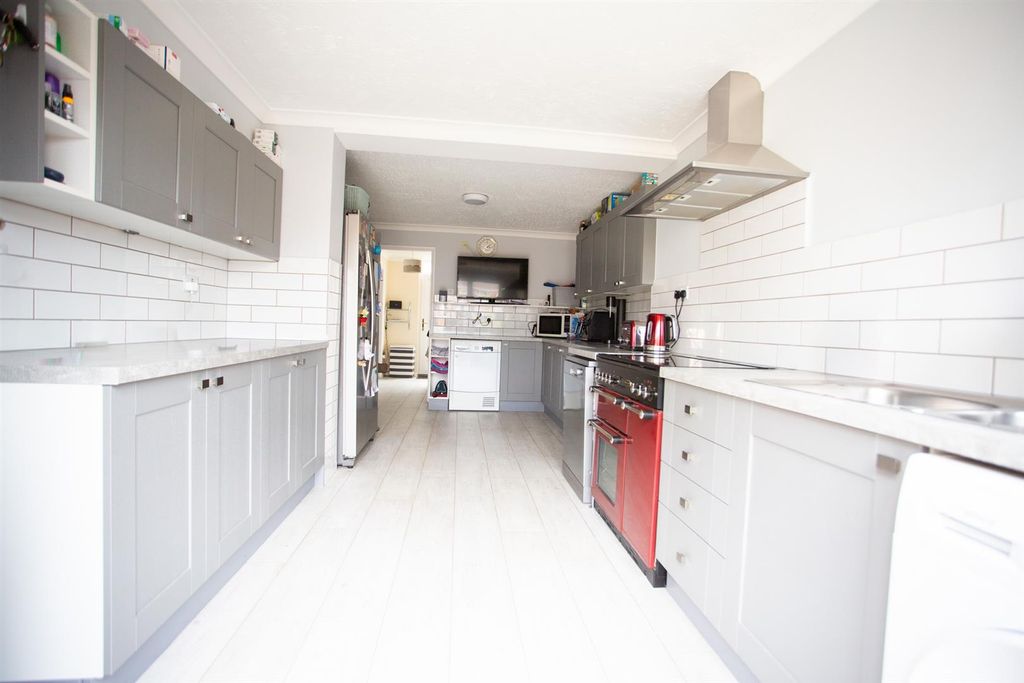 Property photo 2 of 18 Derb8708.Jpg