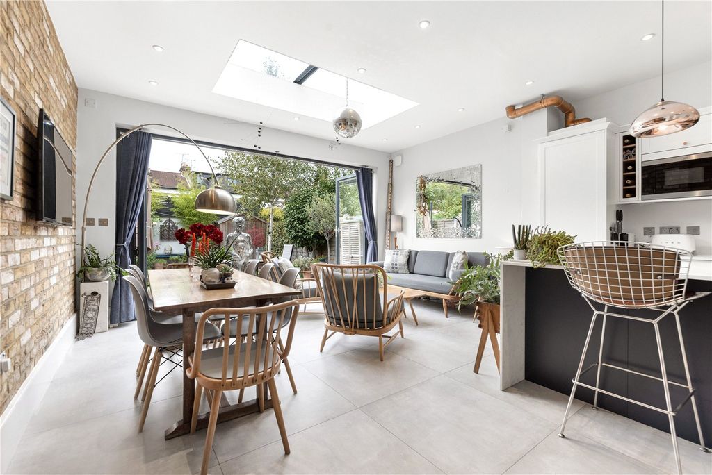 Property photo 1 of 25 Picture No. 42