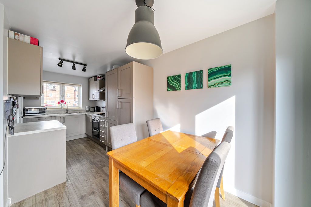 Property photo 3 of 20 Kitchen/Diner