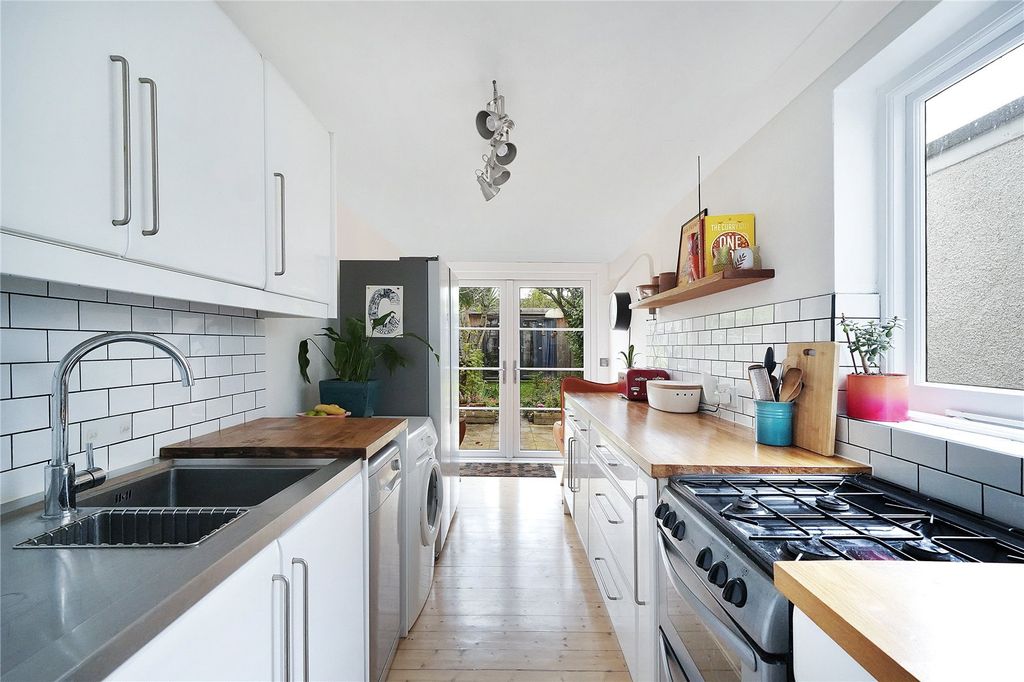 Property photo 3 of 20 Picture No. 07