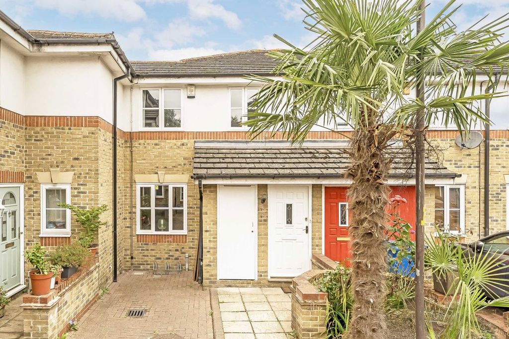 Property photo 1 of 7