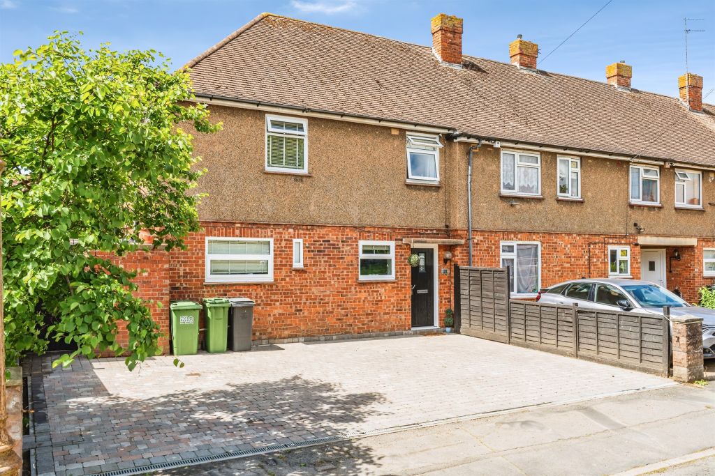 Property photo 1 of 18