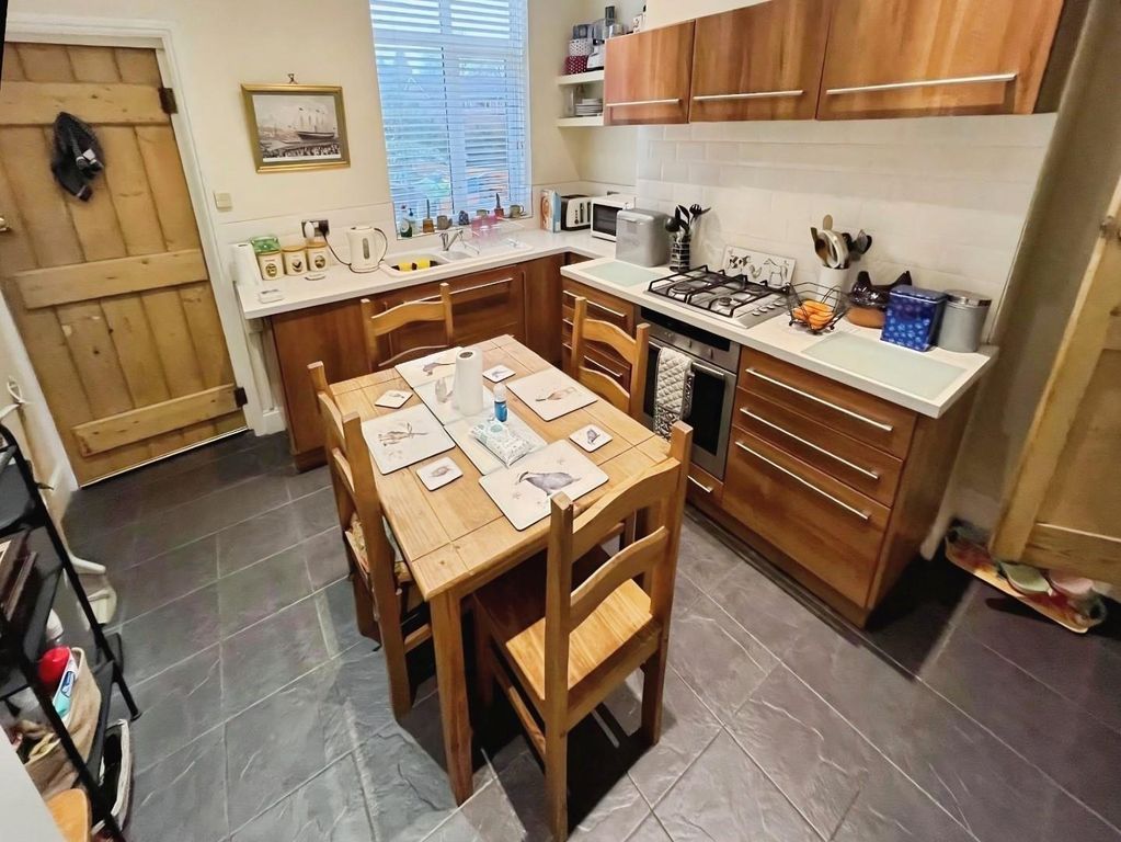 Property photo 3 of 11 Bdef012B-9H4.Jpg