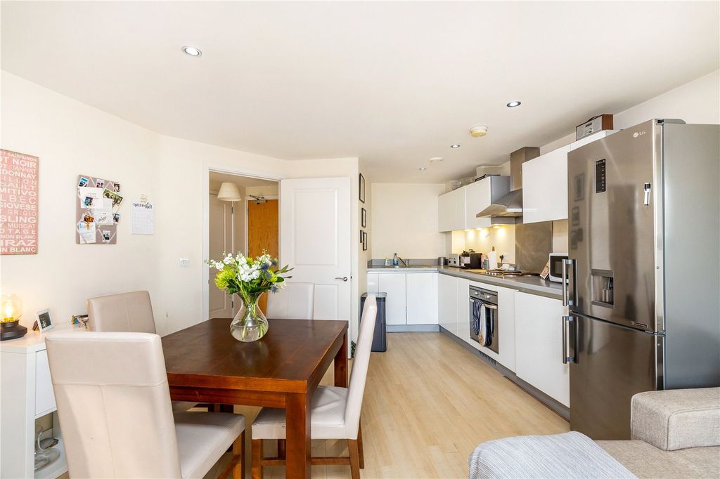 Property photo 2 of 8 Reception Room