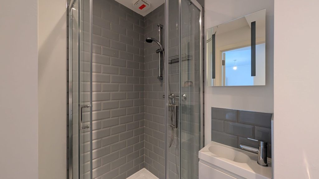 Property photo 3 of 15 Bathroom