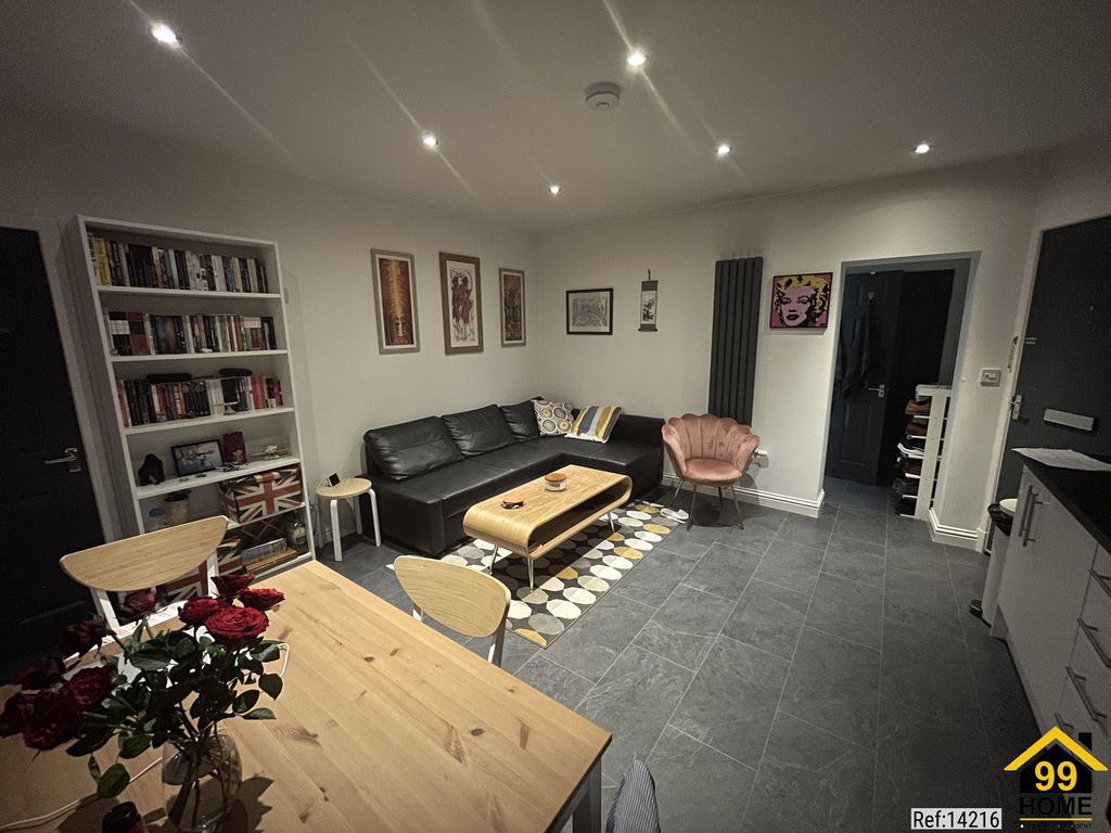 Property photo 2 of 7 Photo 1