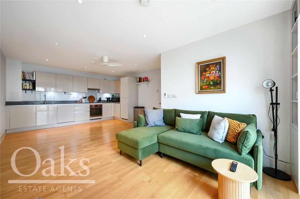Property photo 3 of 8 Picture No. 06