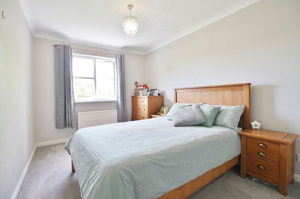 Property photo 3 of 7