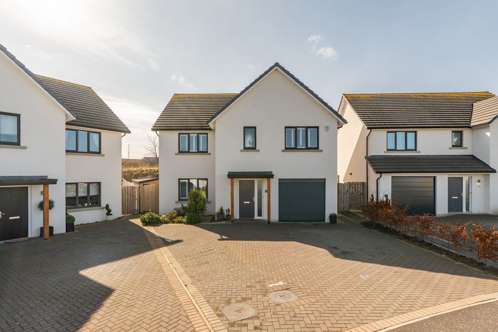 Property photo 1 of 31 Primary Property Image