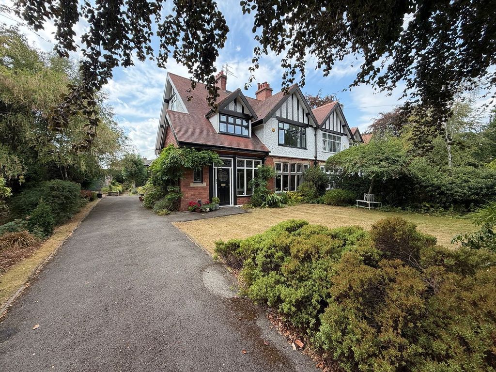 Property photo 1 of 34