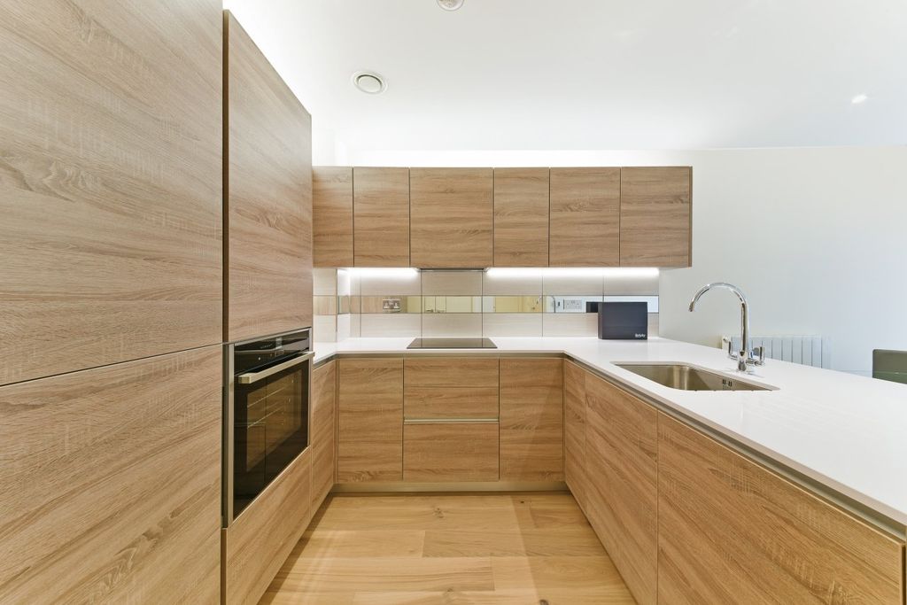 Property photo 2 of 11 Kitchen