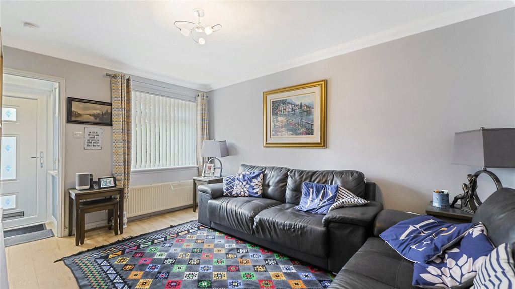 Property photo 2 of 21 Picture No. 02