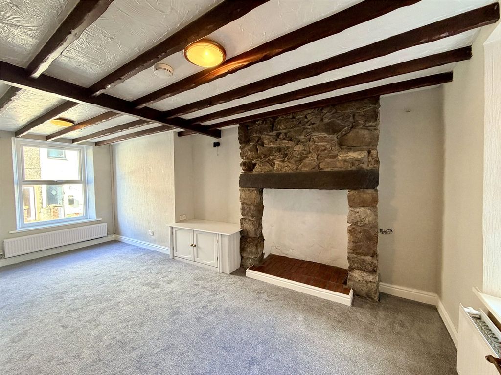 Property photo 2 of 12 Picture No. 14