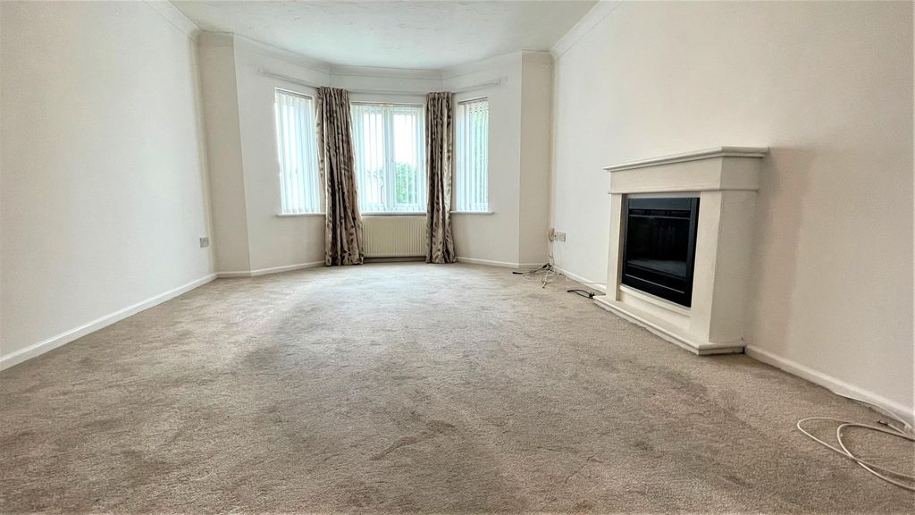 Property photo 3 of 8
