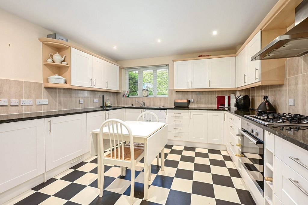 Property photo 2 of 14 Picture No. 01