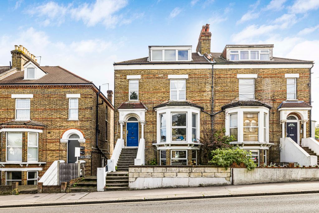 Property photo 1 of 15 9_30597