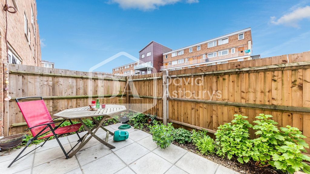 Property photo 3 of 10