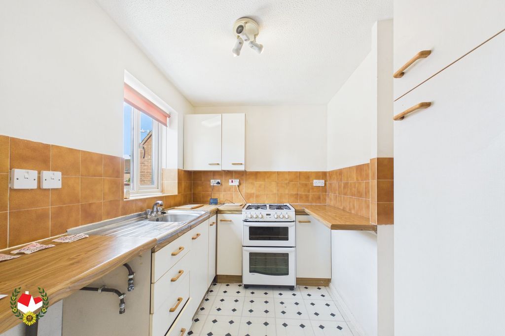 Property photo 2 of 6