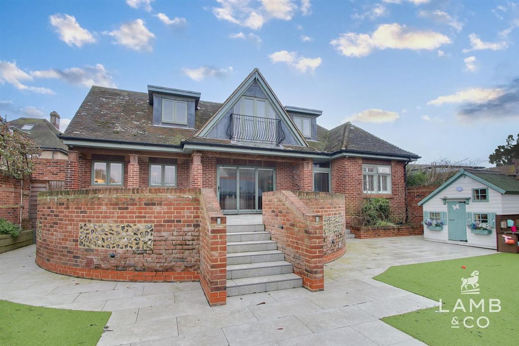 Property photo 2 of 50 Img_9070-Img_9074.Jpeg