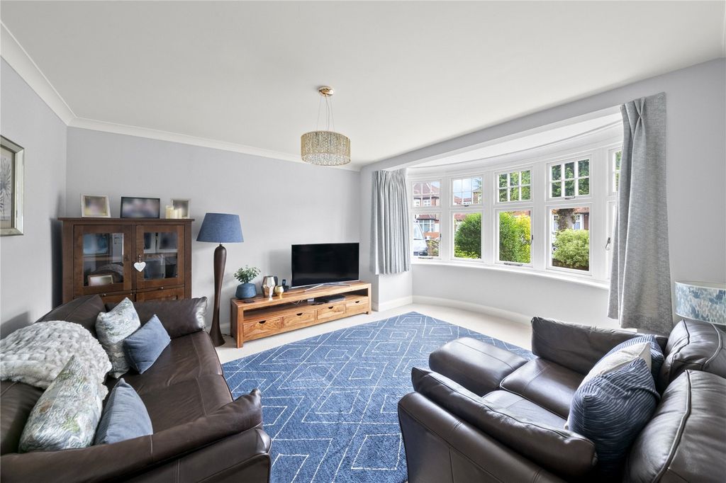 Property photo 2 of 16 Picture No. 01