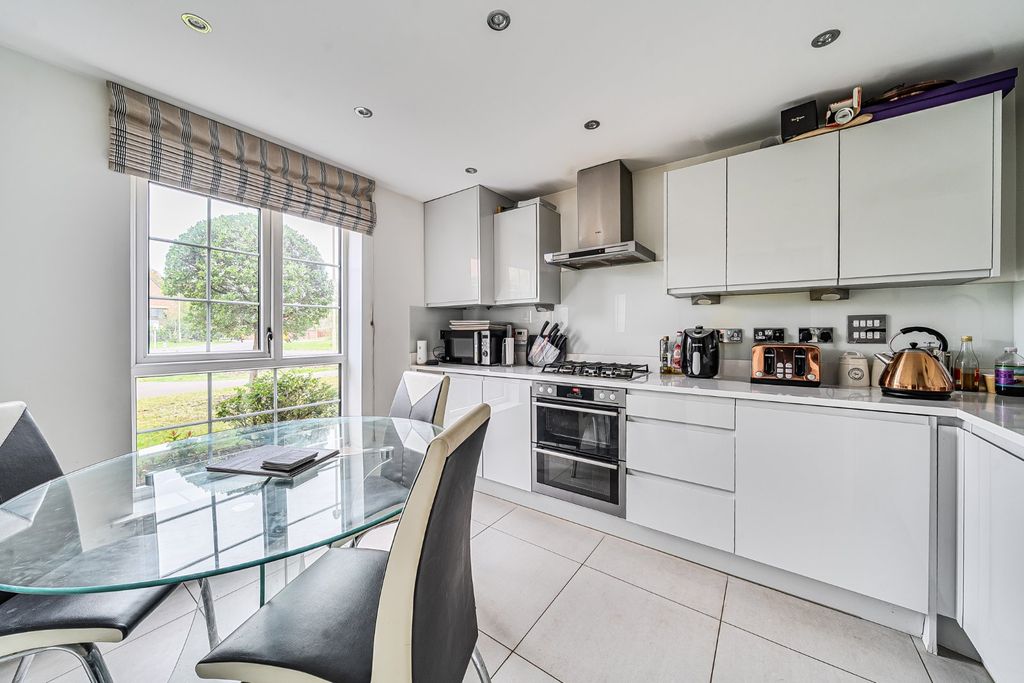 Property photo 3 of 14 Picture No. 29