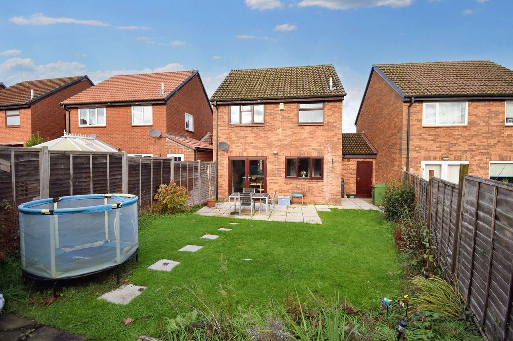 Property photo 3 of 11