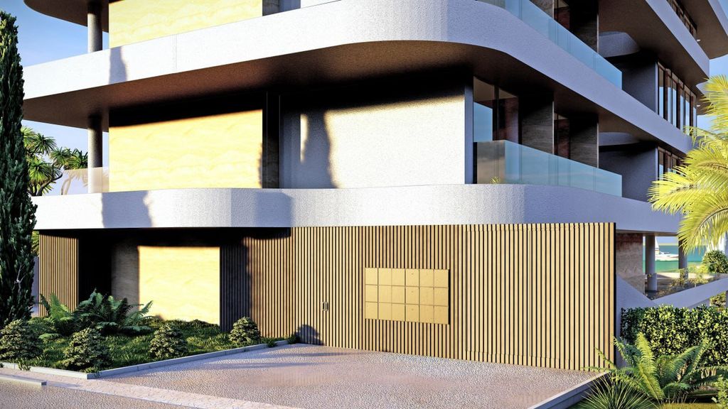 Property photo 1 of 4