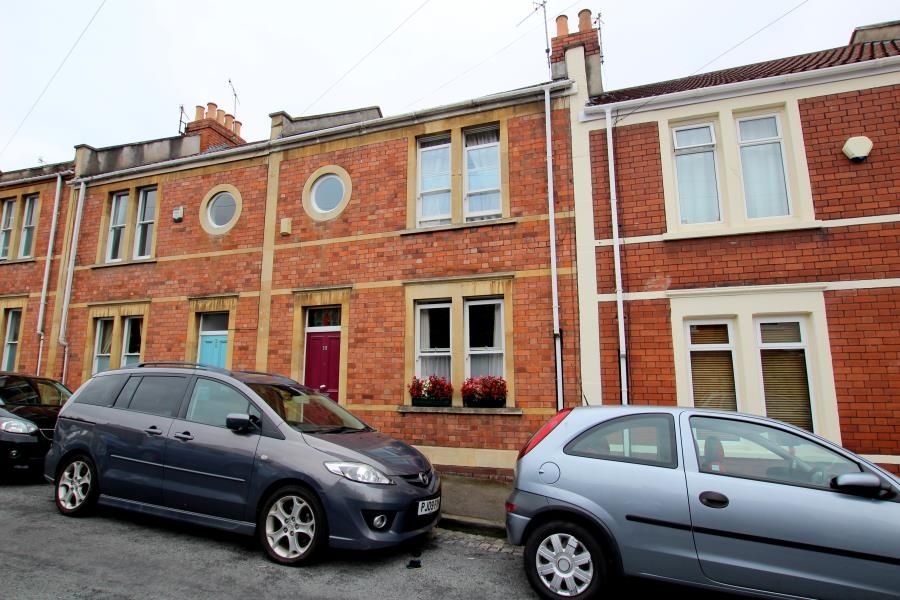 Property photo 1 of 8
