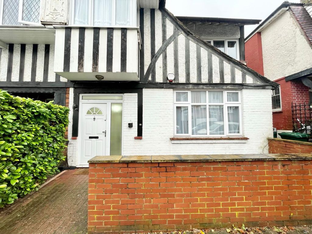 Property photo 1 of 21