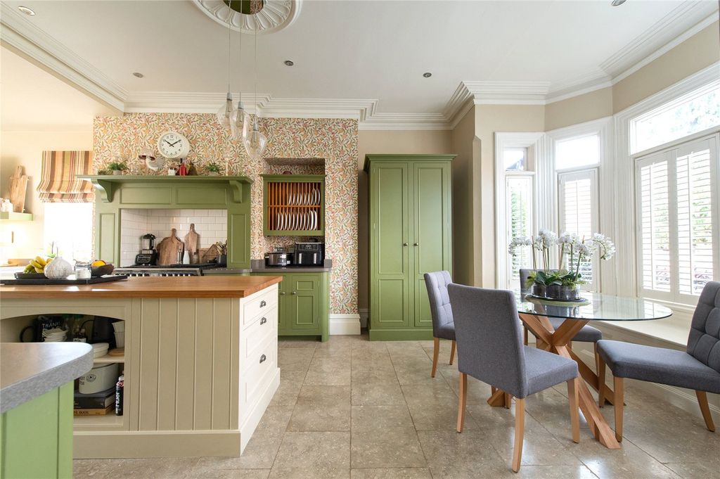 Property photo 3 of 29 Kitchen