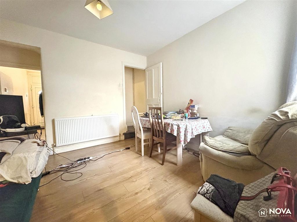 Property photo 2 of 14 Img_7919.Jpg