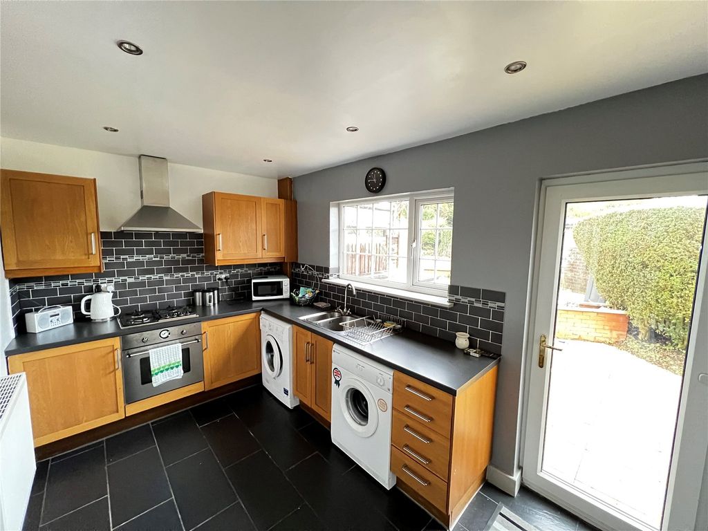 Property photo 3 of 7 Picture No. 06
