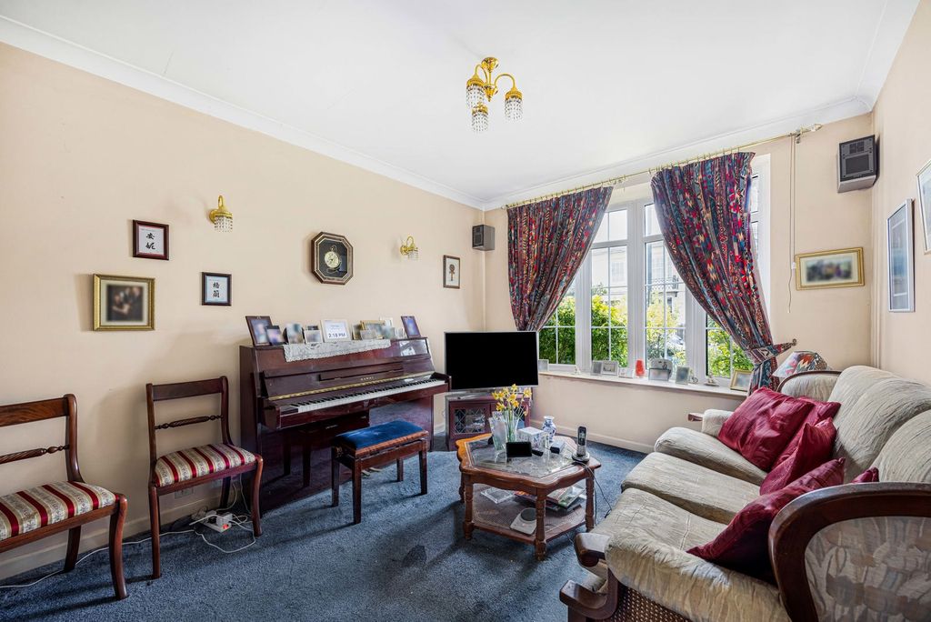 Property photo 2 of 12 Reception