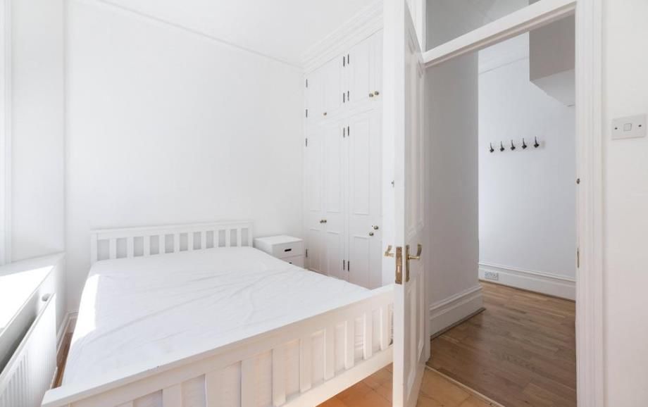 Property photo 3 of 6 120 Montagu Mansions 4 27.10.Png