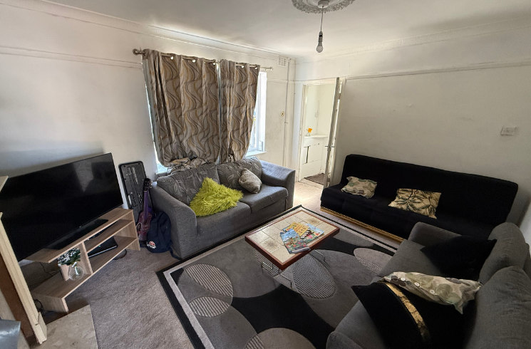 Property photo 2 of 9