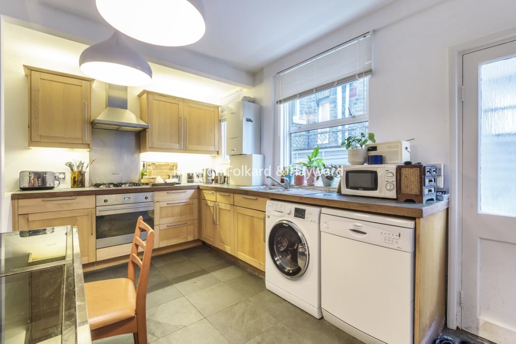 Property photo 3 of 10 1729c310-E128-4Bfe-9