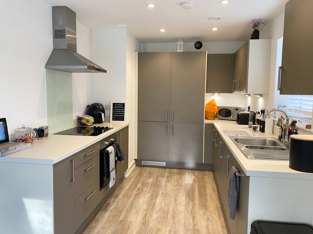 Property photo 3 of 10 Image