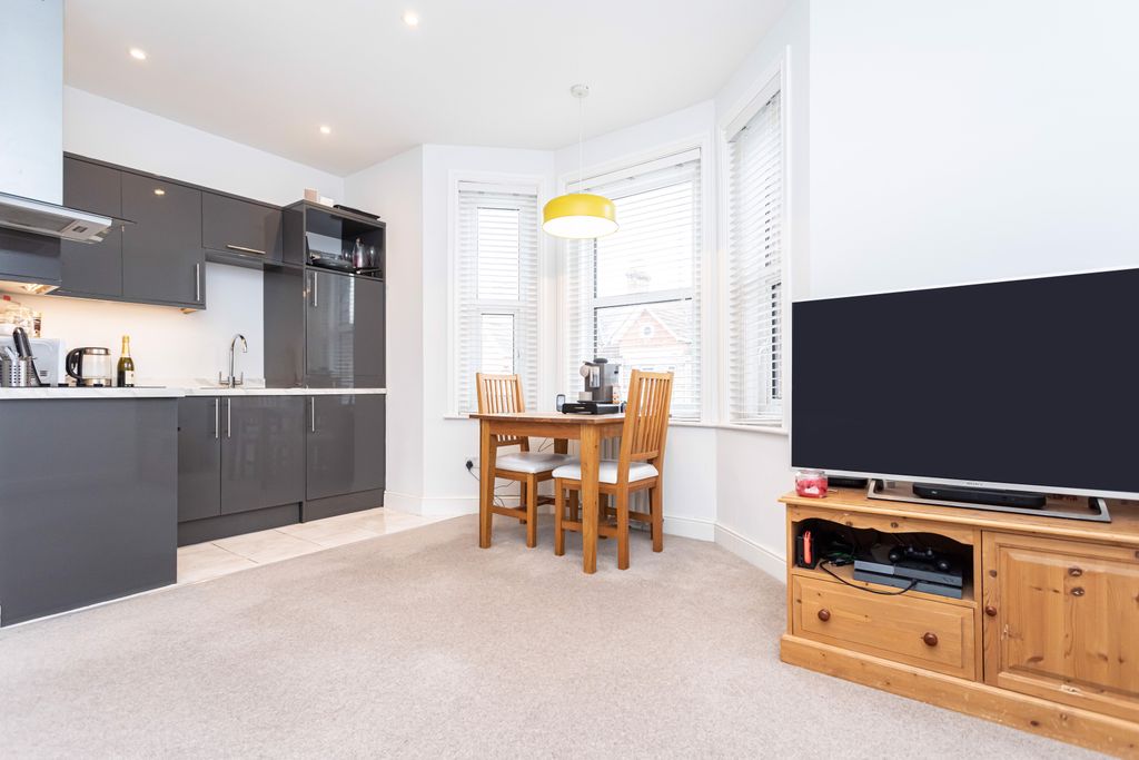 Property photo 1 of 8 1