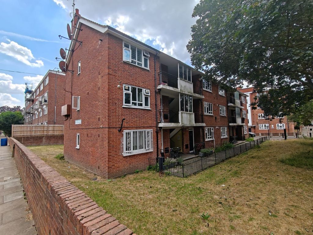 Property photo 1 of 4