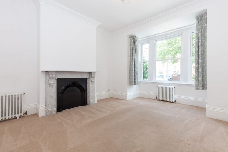 Property photo 2 of 9 233266