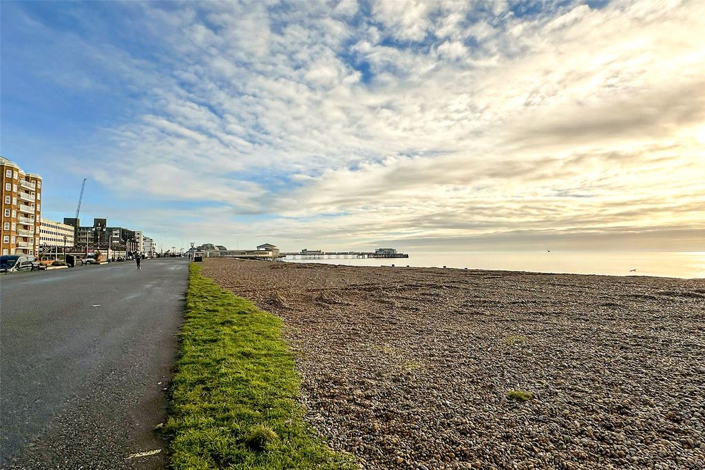 Property photo 2 of 14 Picture No. 20