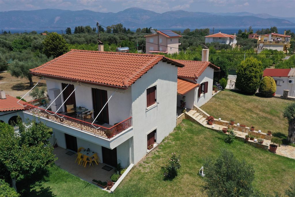 Property photo 1 of 34 4-Bedrooms' Luxurious Residence 300 Sq.M. In 1150 Sq.M. Land Plot 550 Meters From The Sea