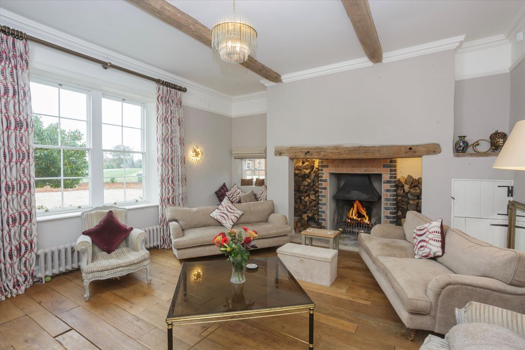 Property photo 3 of 33 Image