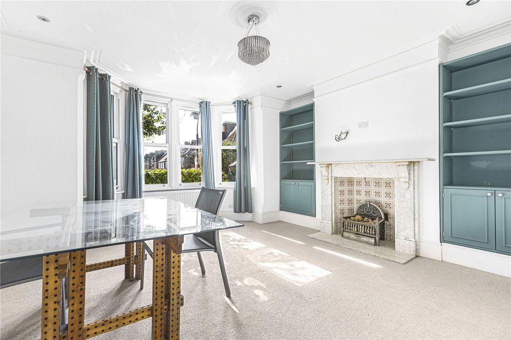 Property photo 2 of 20 Picture No. 13