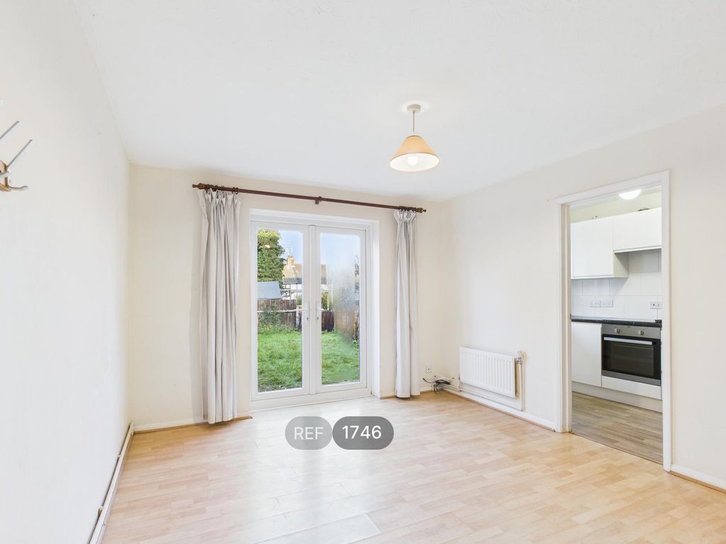 Property photo 3 of 19 Living Room