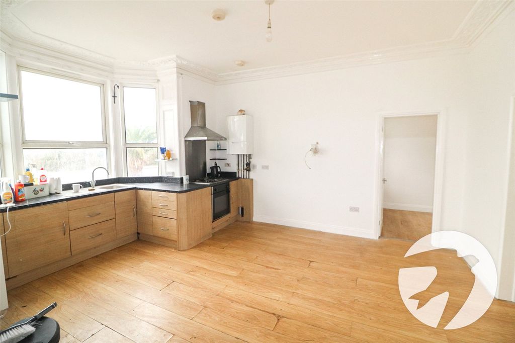 Property photo 2 of 7 Picture No. 08